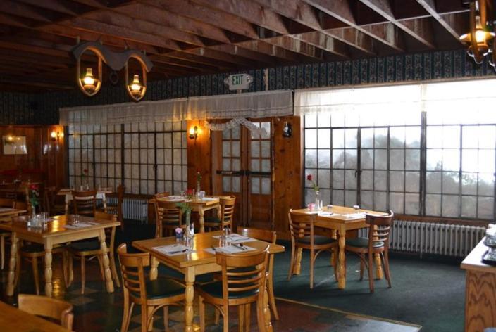 Strawberry Lodge Upper Forni Ngoại thất bức ảnh
